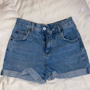 BDG Urban Outfitters Mom Denim Shorts | Size 26